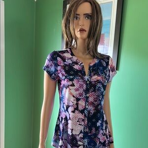 💜💜EUC Dana Buchman Fitted Blue and Purple Peplum Top💜💜